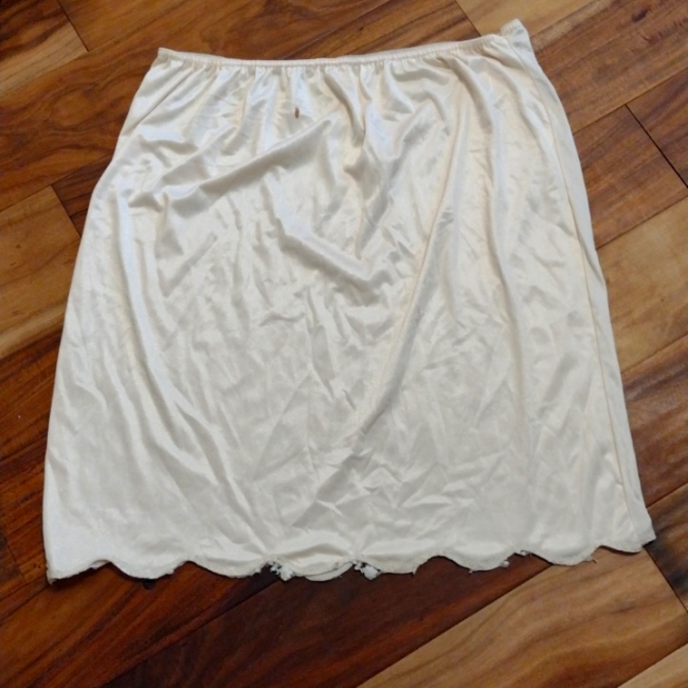 Half slip